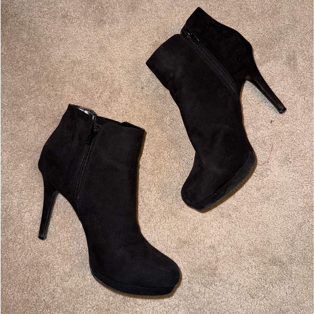 Bootie club heels